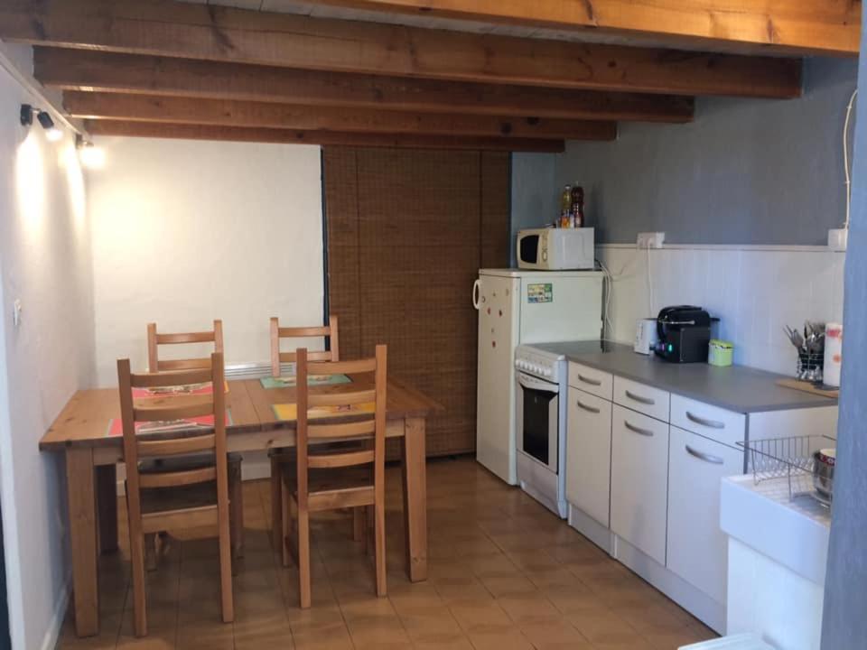 1 Place Saint-Marcel Apartment Корте Екстериор снимка